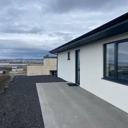 4 Person Room With Private Entrance And Bathroom Keflavik Exterior photo