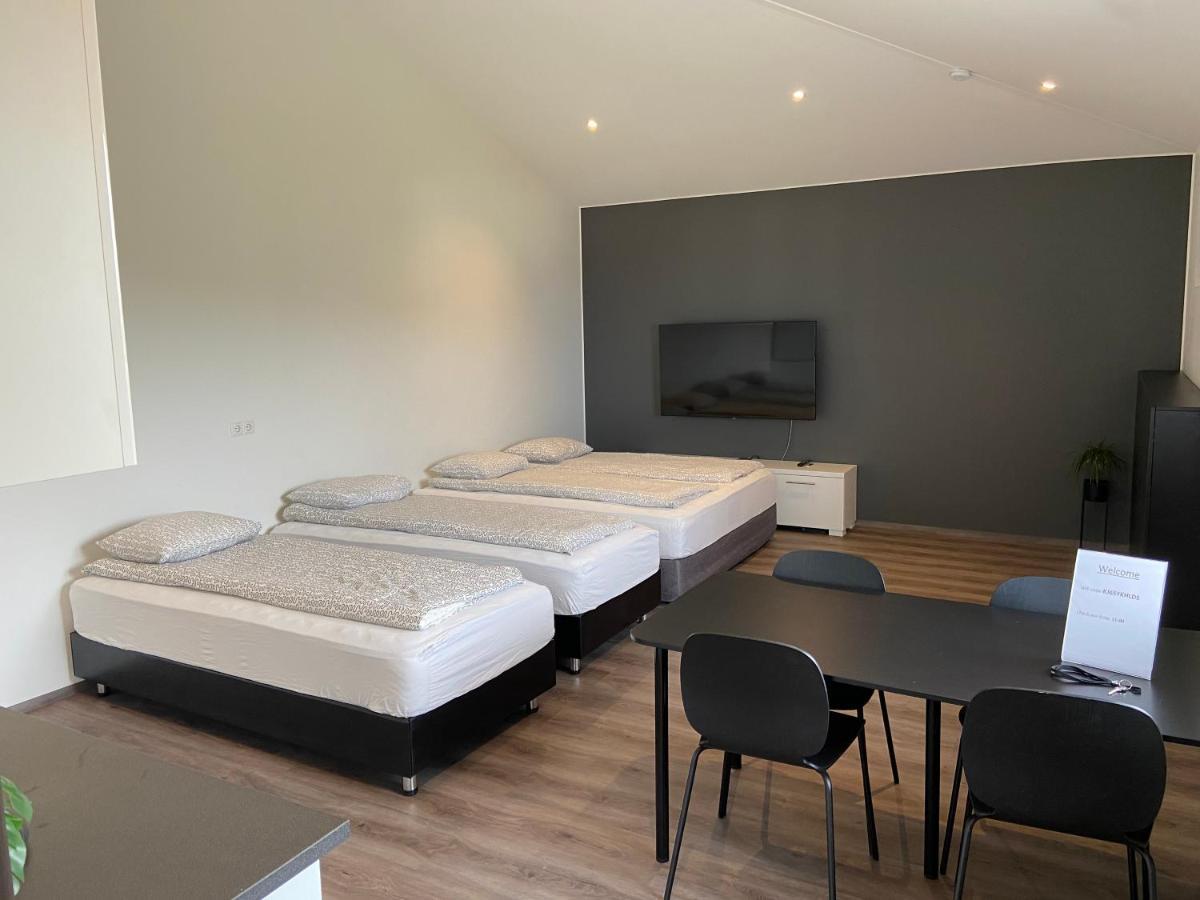 4 Person Room With Private Entrance And Bathroom Keflavik Exterior photo